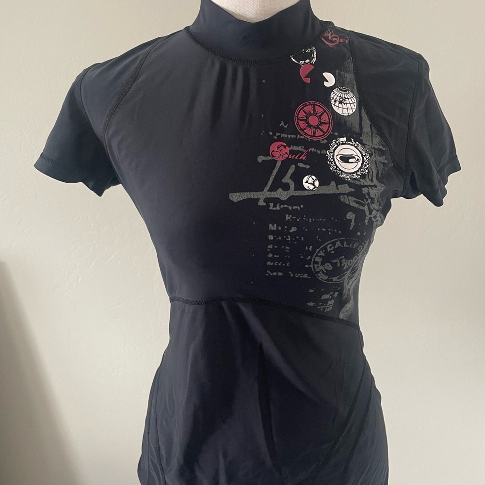 Oakley Women Rash Gaurd